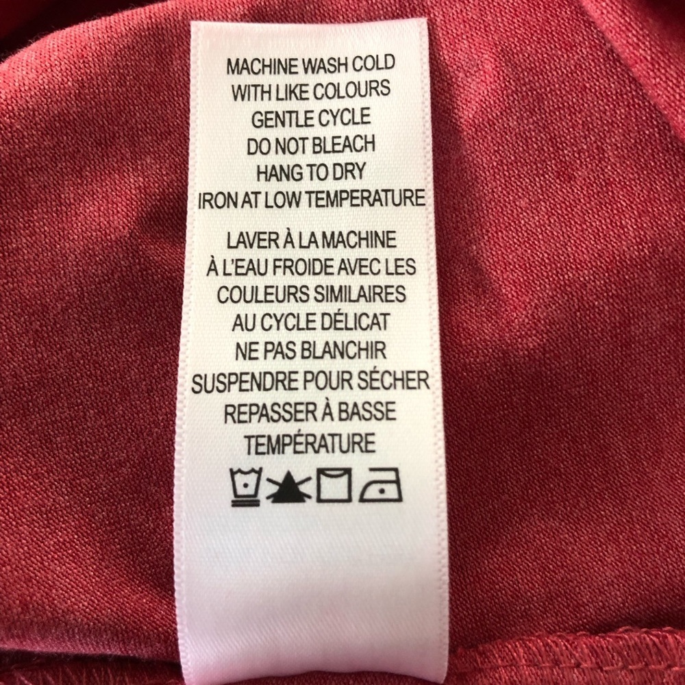 Ricki’s Basic Tee - Picture 6 of 6
